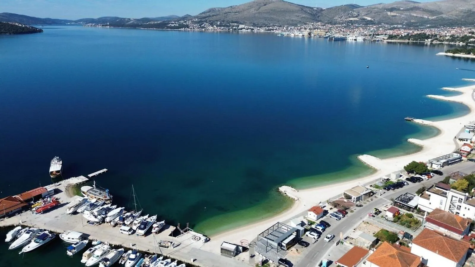 Apartments Anna Trogir