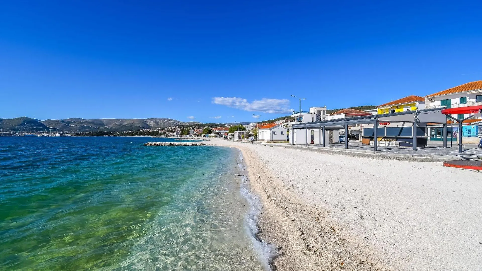 Apartments Anna Trogir